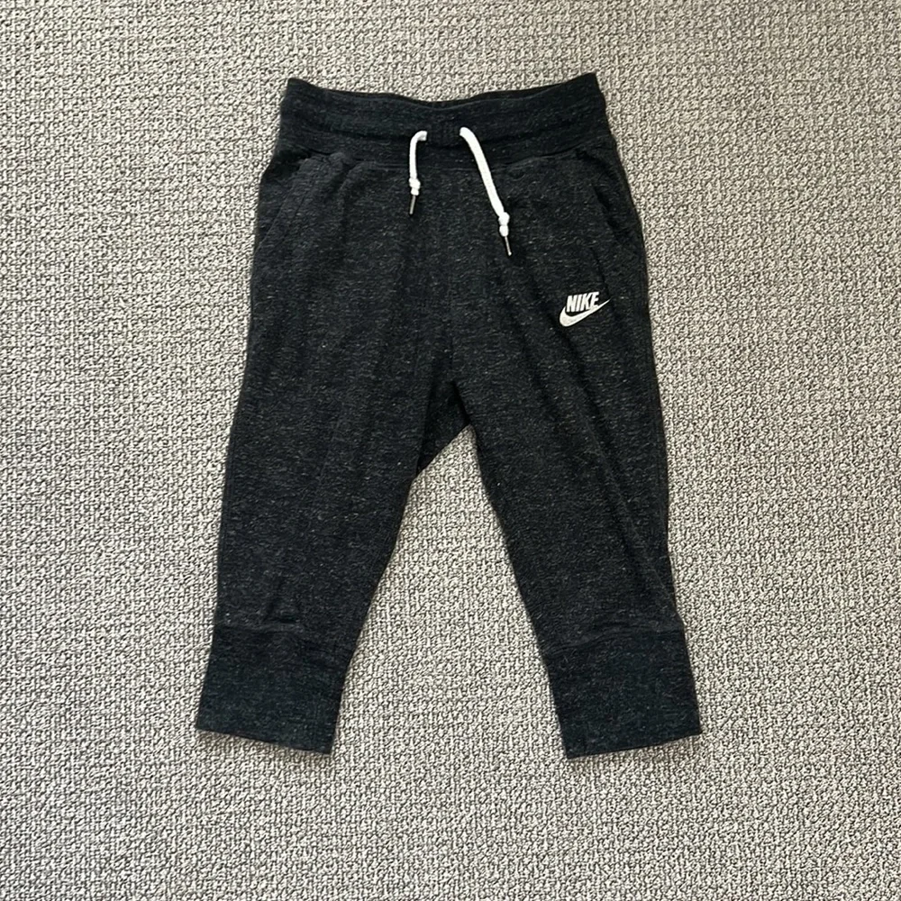 Girls Nike Bottoms Bundle - Picture 5 of 13
